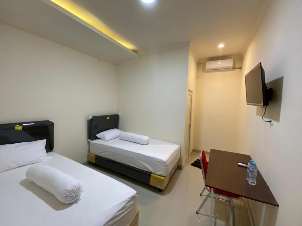 Mapala Guest House Makassar Redpartner Ngoại thất bức ảnh